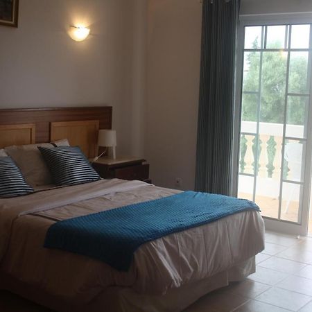 Rustic Villa Guesthouse Santa Bárbara de Nexe Extérieur photo