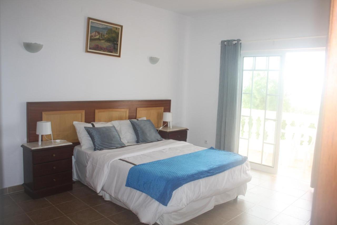 Rustic Villa Guesthouse Santa Bárbara de Nexe Extérieur photo