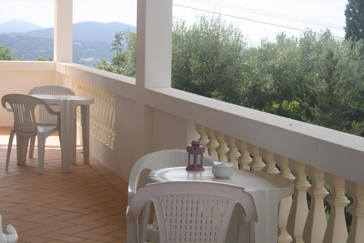 Rustic Villa Guesthouse Santa Bárbara de Nexe Extérieur photo