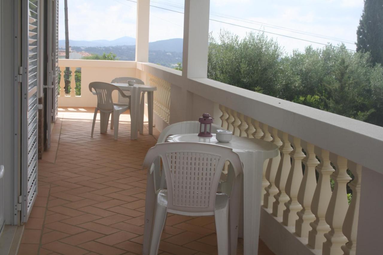 Rustic Villa Guesthouse Santa Bárbara de Nexe Extérieur photo