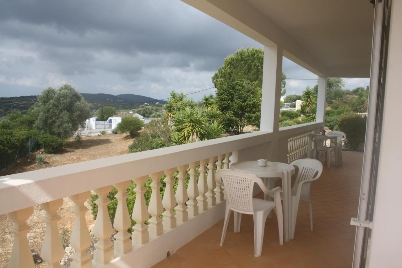 Rustic Villa Guesthouse Santa Bárbara de Nexe Extérieur photo