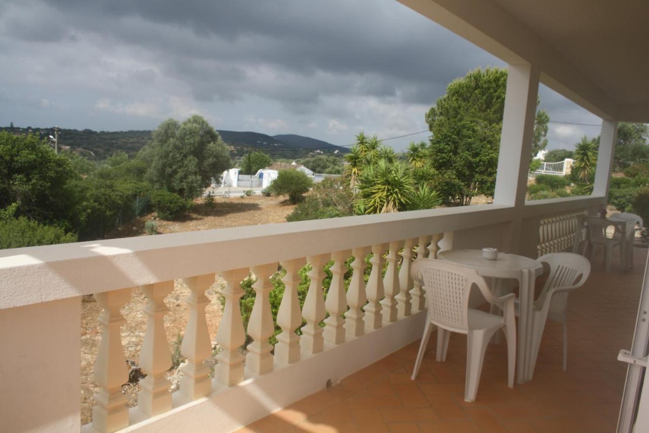 Rustic Villa Guesthouse Santa Bárbara de Nexe Extérieur photo